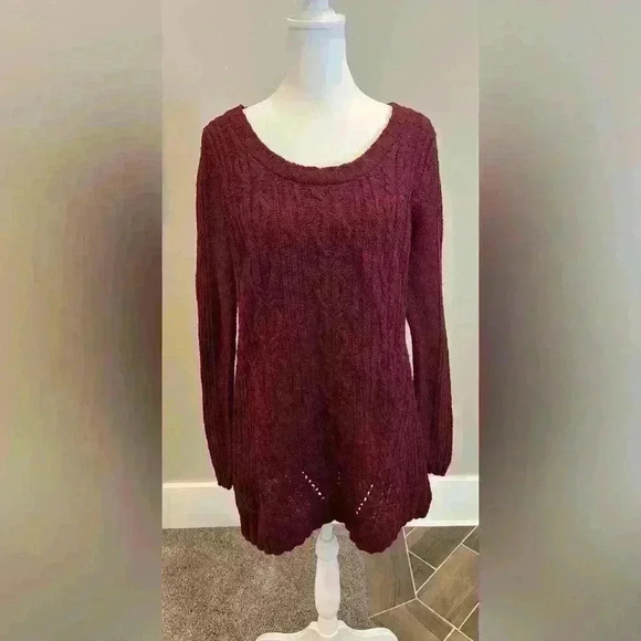 Maurice’s size large burgundy long sweater - Picture 1 of 7